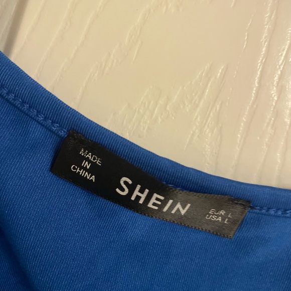 Shein low cut top - Picture 3 of 3